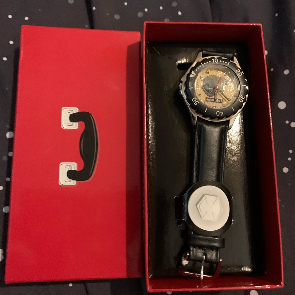 Craftsman Watch with toolbox Box, great condition. Box has wear from storage